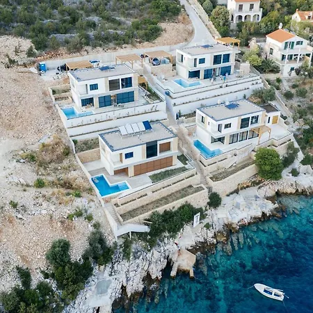 Plava Voda Luxury A Vinisce
